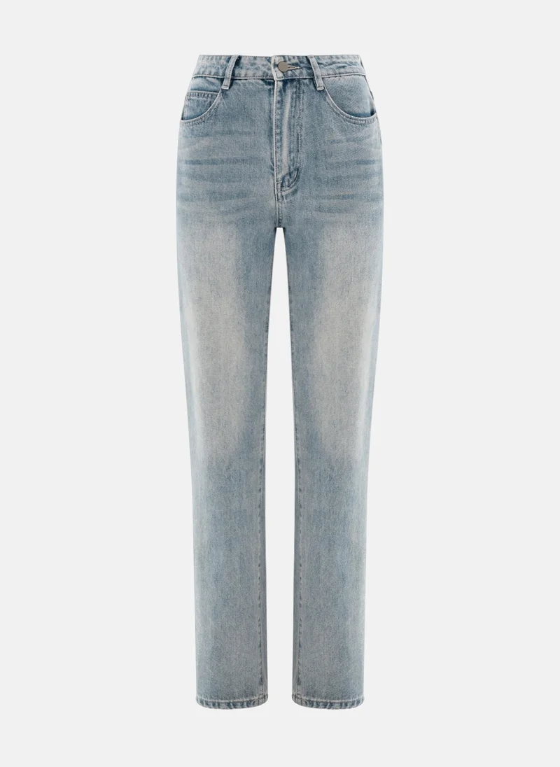 Lichi Straight jeans with distressed accent on the thighs
