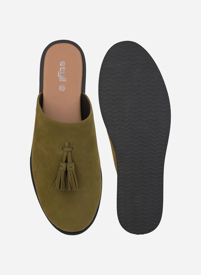 ستايلي قباقيب من جلد الغزال مع تفاصيل شرابة - Image 5