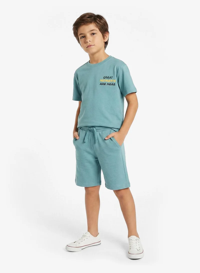 ريبلز مع نمشي Boys Drop Shoulder T-shirt & Shorts Set
