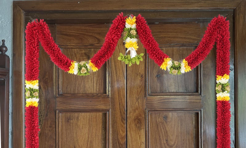 Daedal crafters Mini Thoma Toran for Main Door Entrance, Reusable Thoran for Pooja Mandir & Living Room Décor, Bandarwal for Festival Decoration, Flower Hanging for Home & Office Décor (42x60 inch) - Image 2