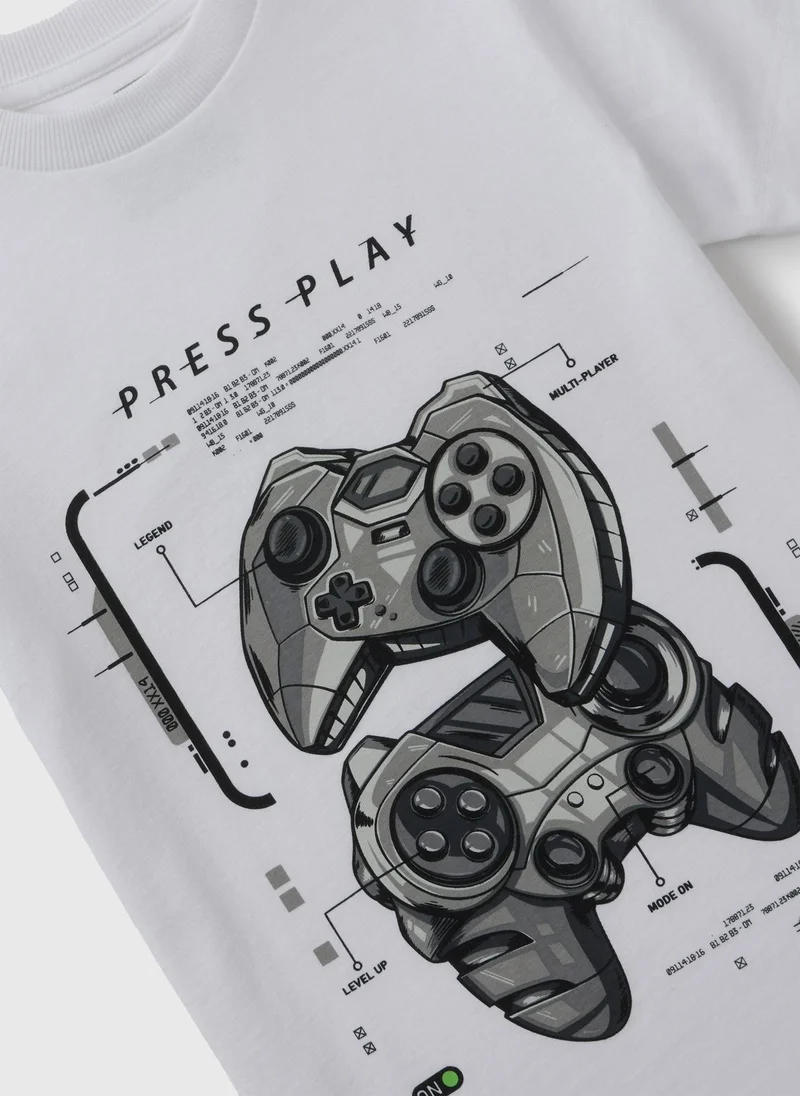 ماتلان تيشيرت أبيض للأولاد بتصميم لاعب