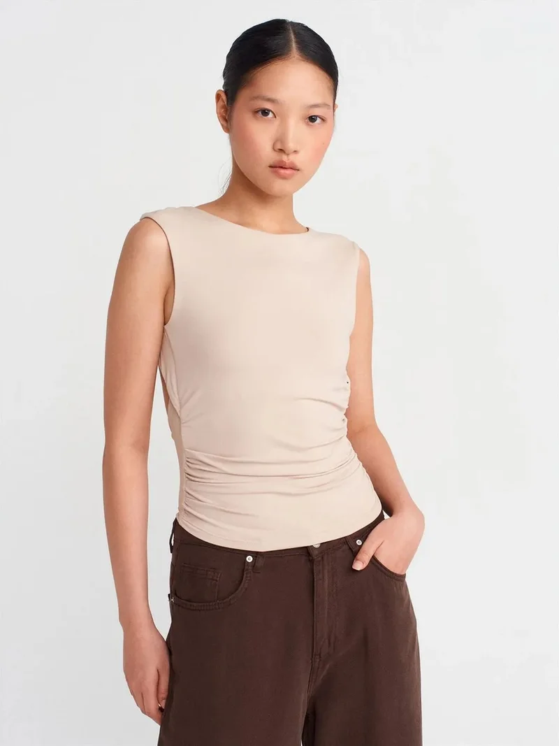 ديلفين Dilvin Women's Slim-fit Cut-out Crop Blouse