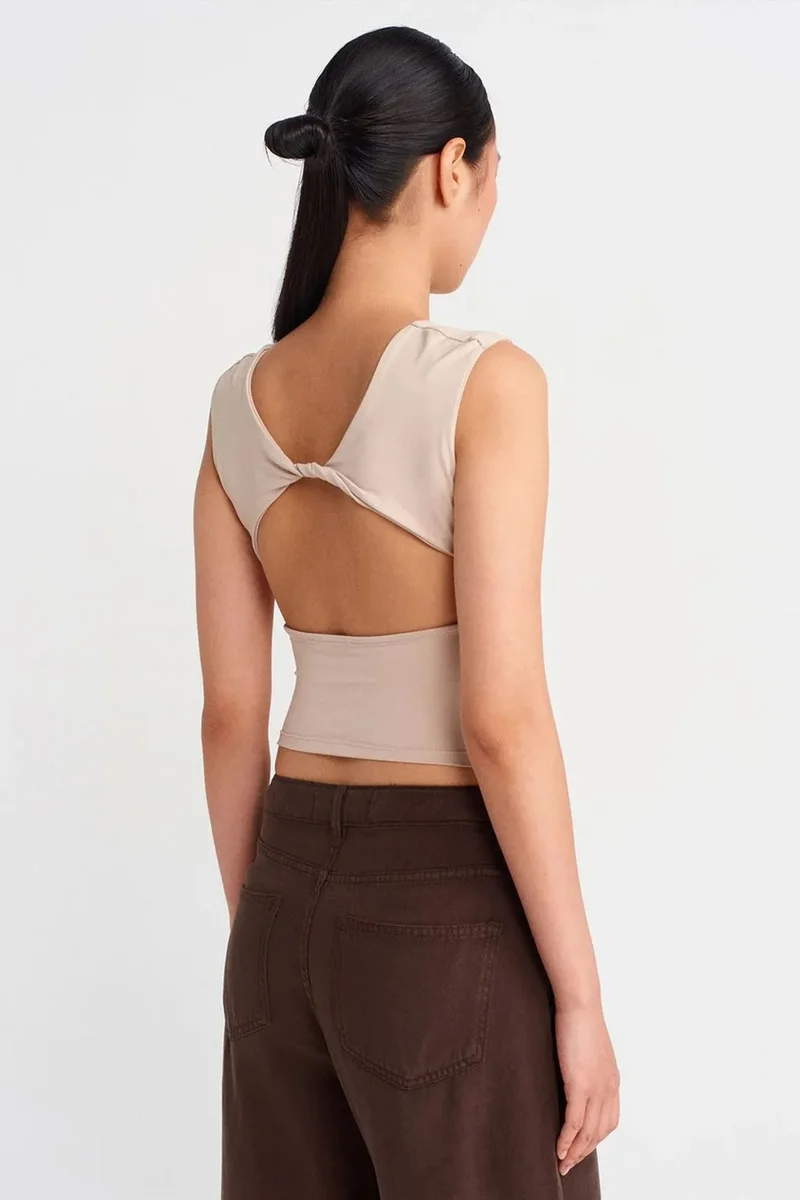 ديلفين DILVIN Women's Slim-fit Cut-out Crop Blouse