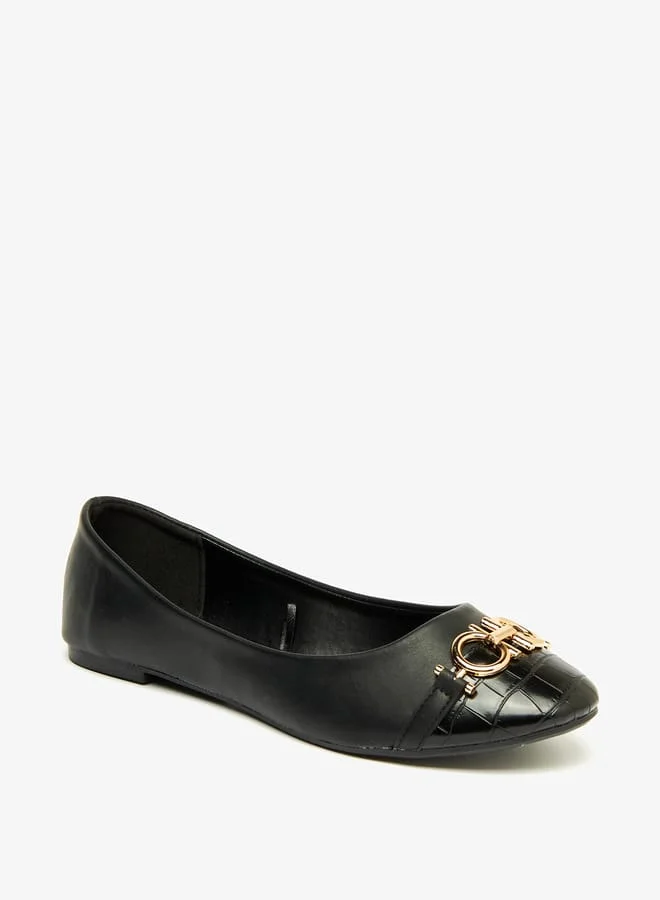 shoexpress Women Textured Slip-On Round Toe Ballerinas with Embellished Detail