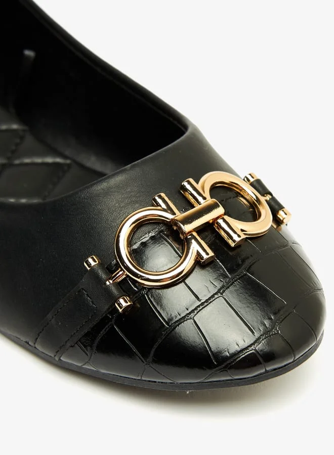 shoexpress Women Textured Slip-On Round Toe Ballerinas with Embellished Detail