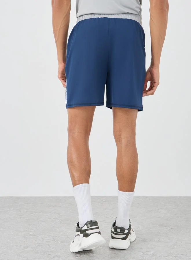 Styli Styli Contrast Waistband Regular Fit 7inch Shorts