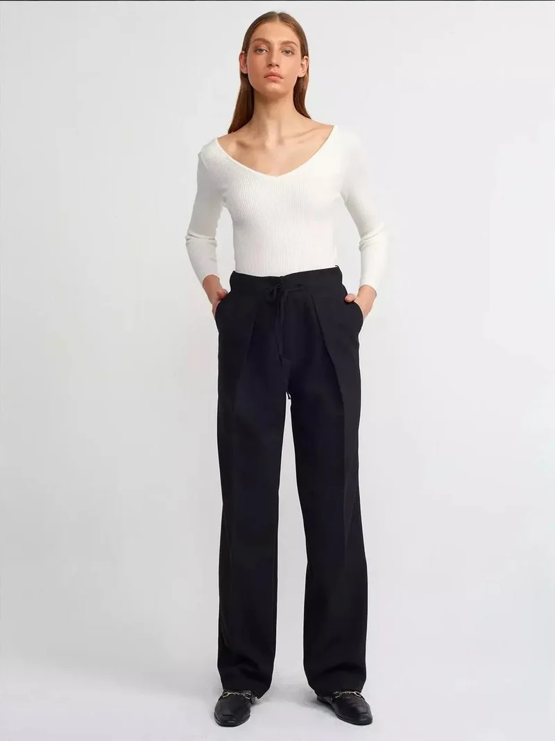 زوبعة V Neck Ribbed Basic Sweater