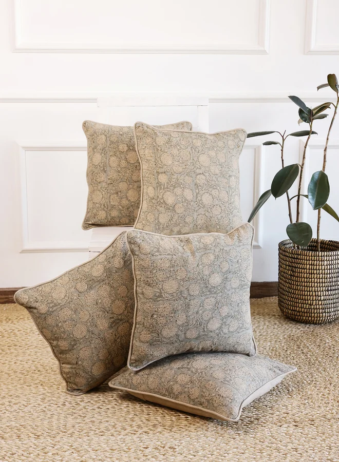 sanskrutihomes sanskrutihomes Floral Printed Velvet Cushion Cover - 45x45cm