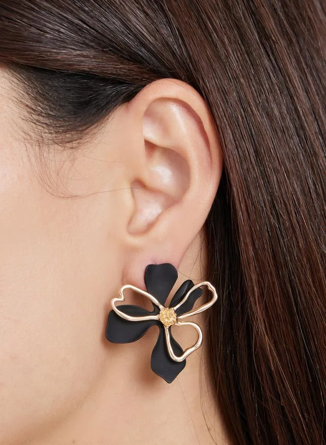 ستايلي أقراط متدلية بتصميم زهرة الشريط