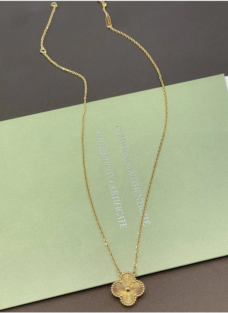 Van Women's Clover Elegance Necklace with gift box  - Image 4