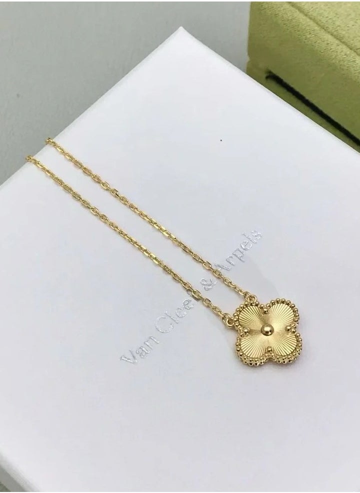 Van Women's Clover Elegance Necklace with gift box  - Image 3