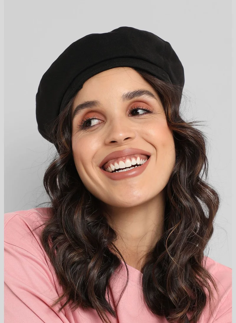 Haute Sauce Casual Solid Blended Fabric Beret Cap For Women