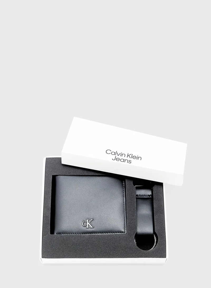 Calvin Klein Jeans Logo Bifold Wallet And Keyring Set