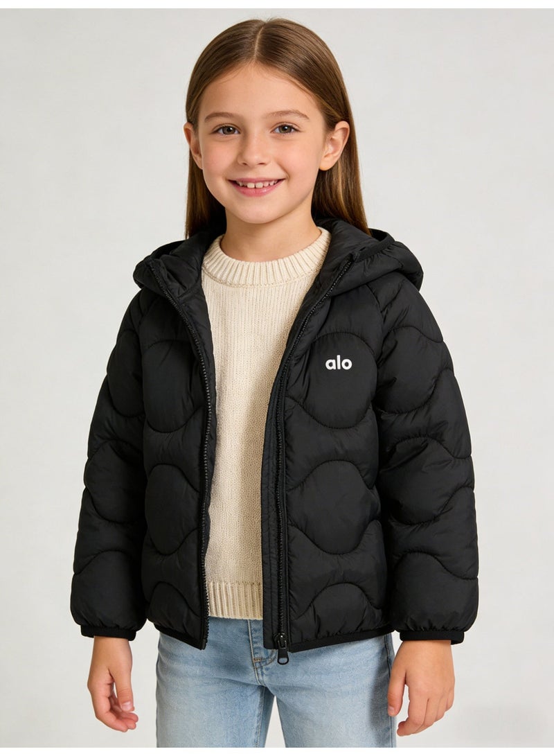 Alo Yoga Alo girls' black quilted short cotton jacket with hood and white "Alo" logo - Image 2