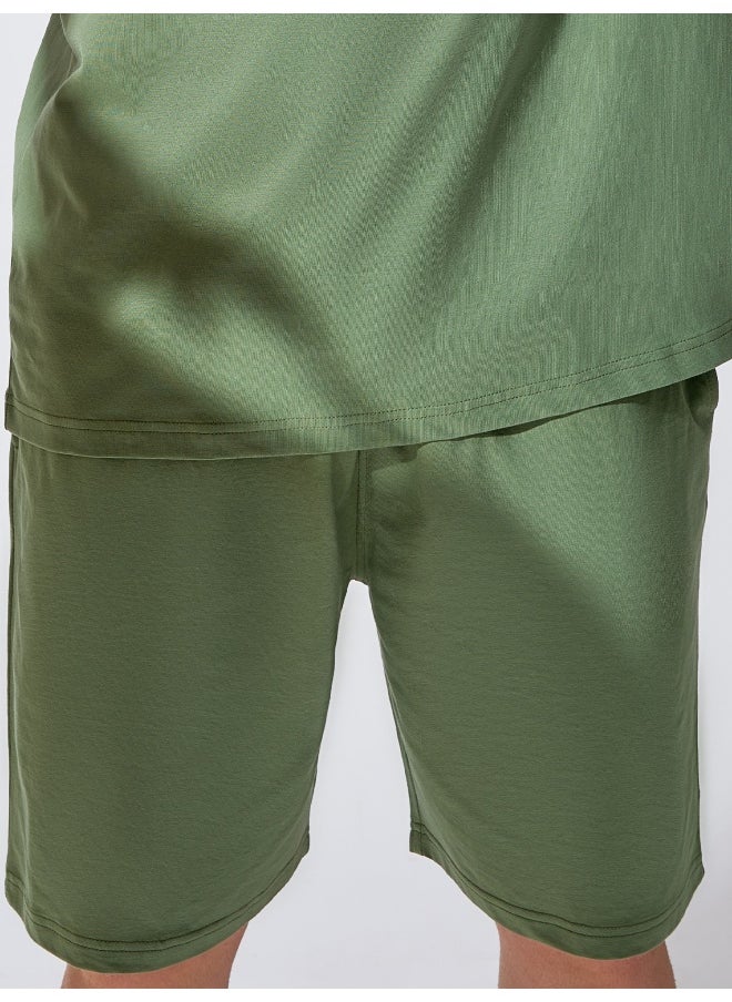 Maniac - Mens Solid Knee Length Green Cotton Slim Fit Shorts - Image 1