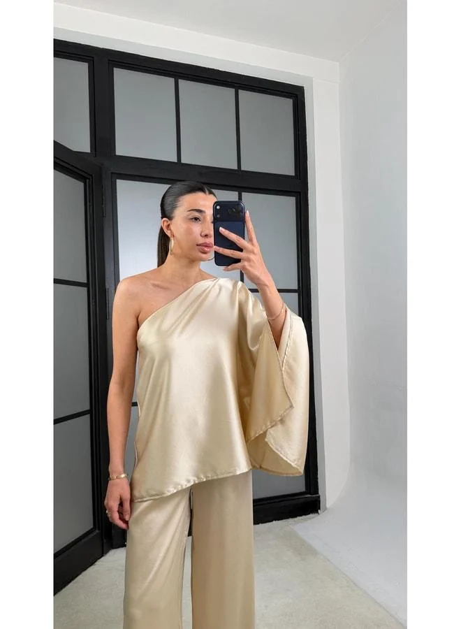 جاوس طقم ساتان من بلوز بأكمام على شكل خفاش وسروال بخصر مرن GAUS-01528.