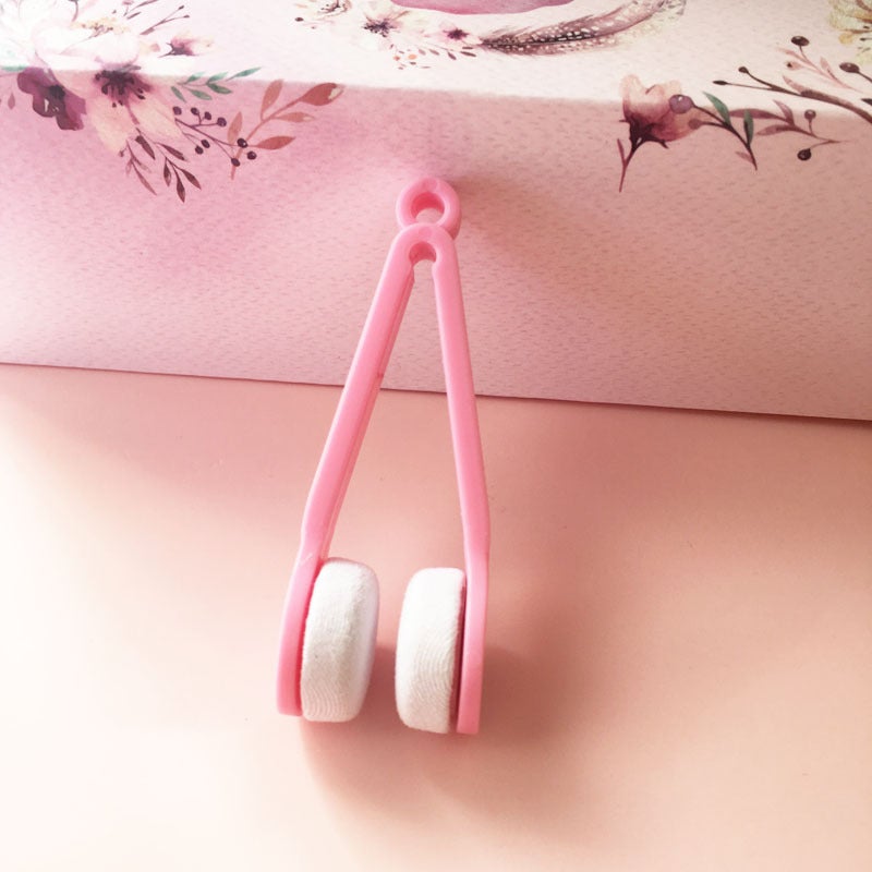 Generic Multi-Function Portable Glasses Wipe with Brush Pink 