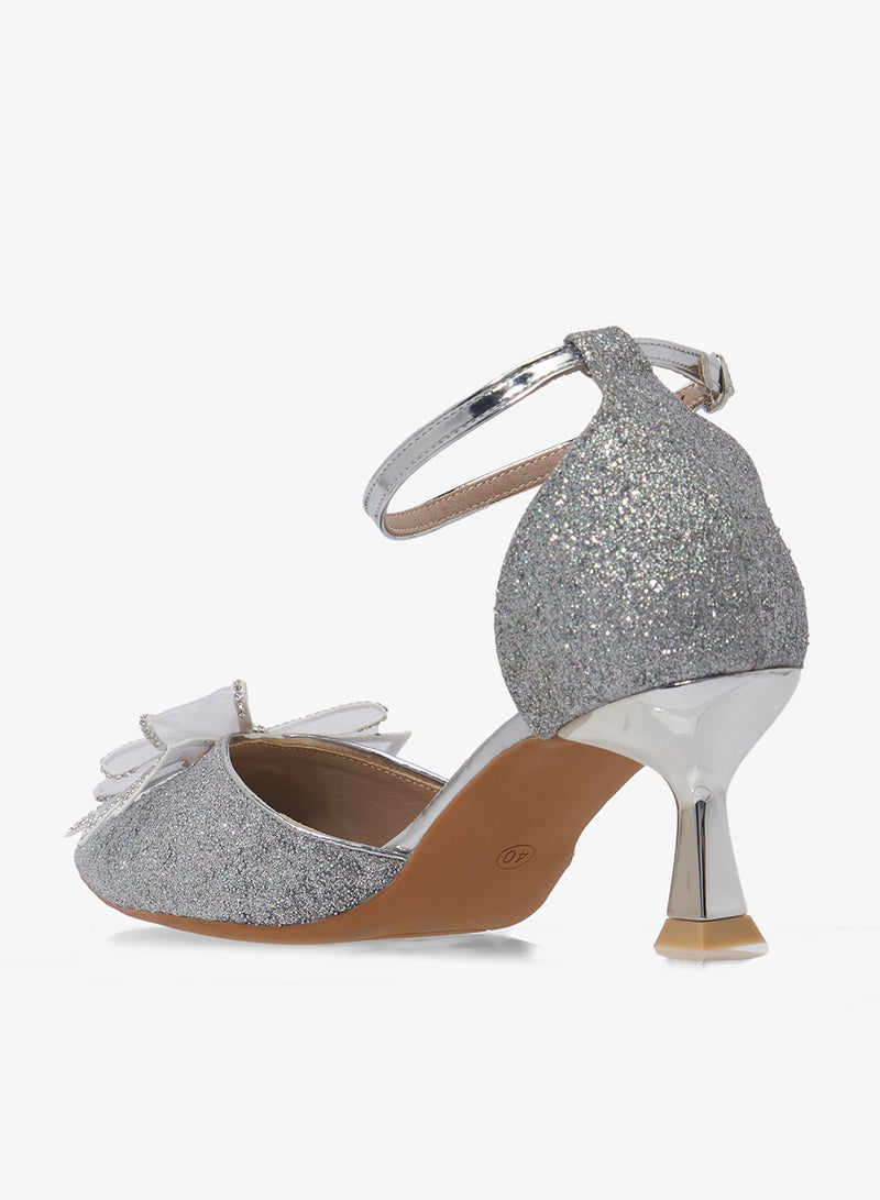 Ella Limited Edition Pointed Pump With Knot Detail - Image 3