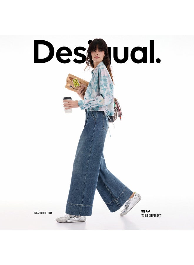 DESIGUAL 25 قميص نسائي مزخرف بأزهار مع حافة قابلة للسحب وياقة - Image 3