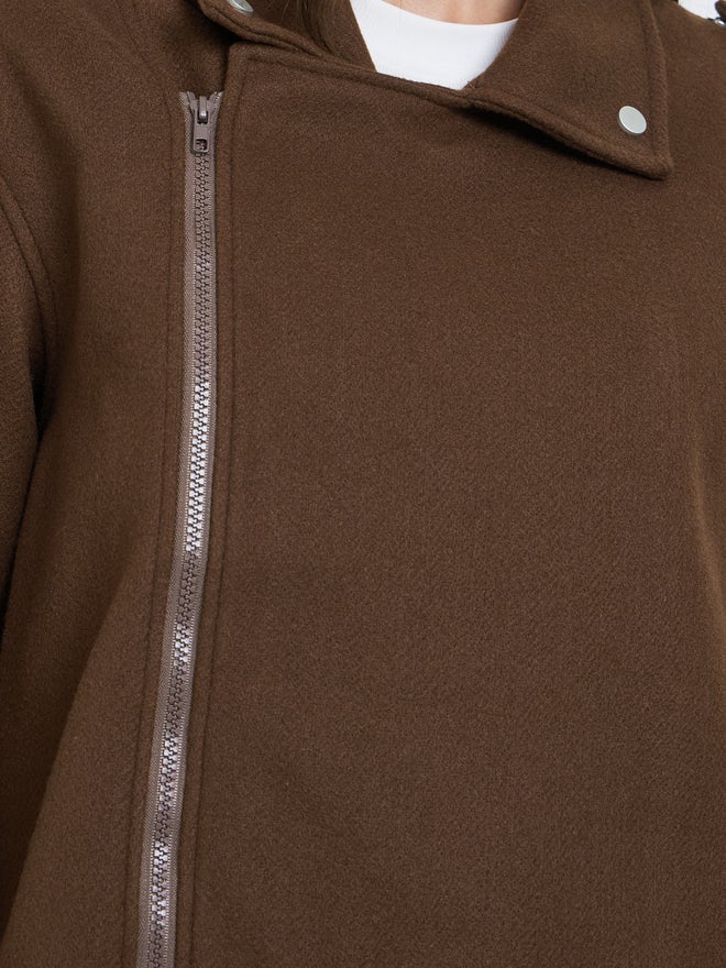 ستايلي جاكيت بايكر بقصة بوكسي من الصوف بلون بني - Image 4