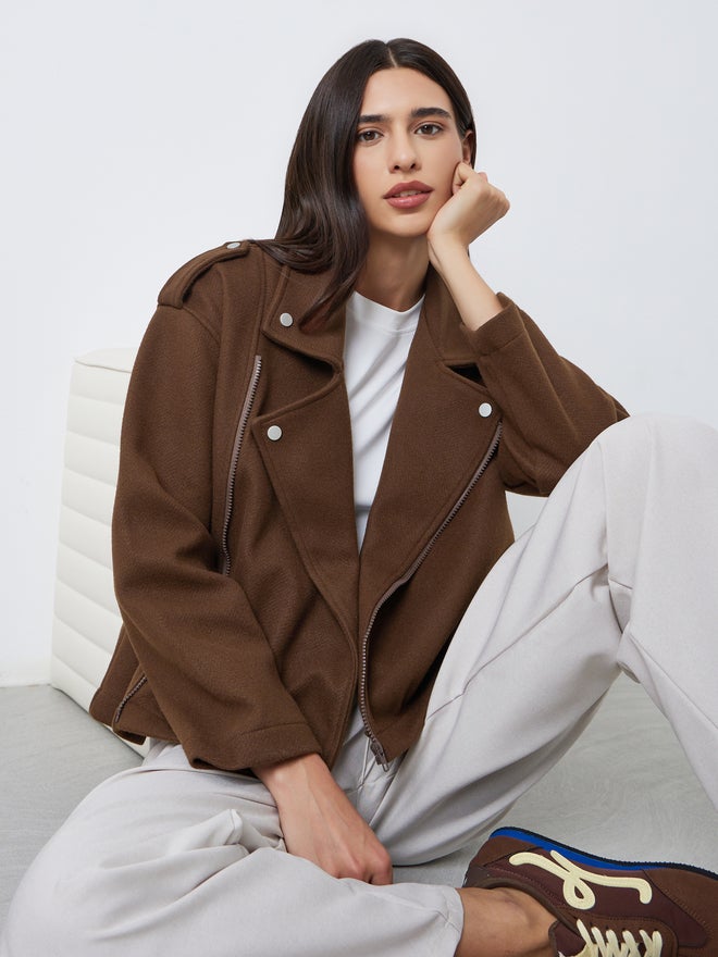 ستايلي جاكيت بايكر بقصة بوكسي من الصوف بلون بني - Image 1