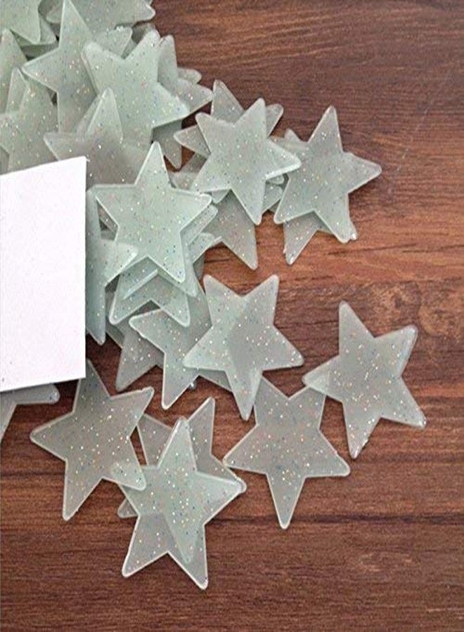 Decorathon ملصقات جدارية على شكل نجوم مضيئة في الظلام من ستيكون (50 قطعة، أخضر لامع، 3 سم × 3 سم) - Image 2