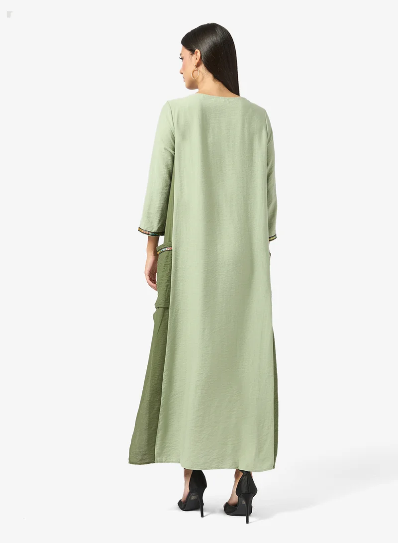 Khizana Jalabiya With Embroidered Trim