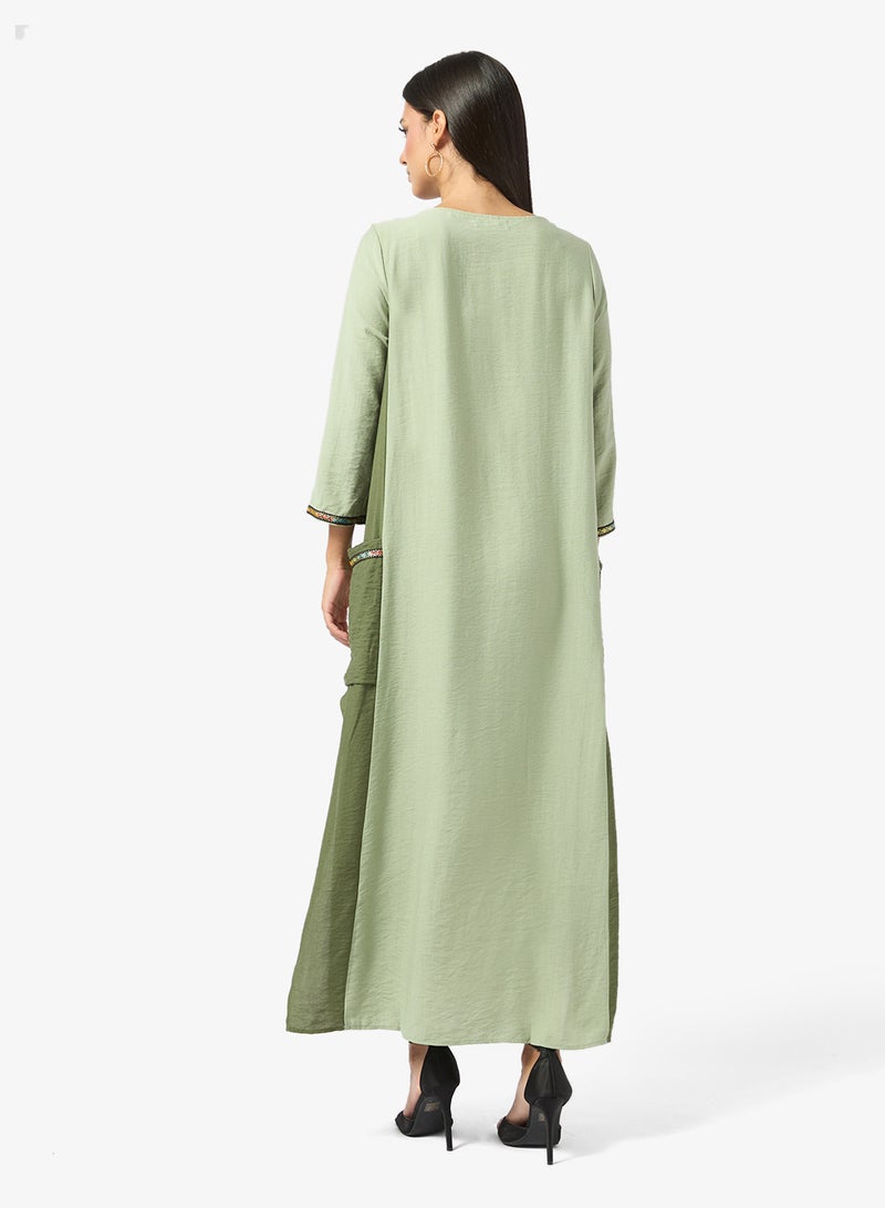 Khizana Jalabiya With Embroidered Trim - Image 2