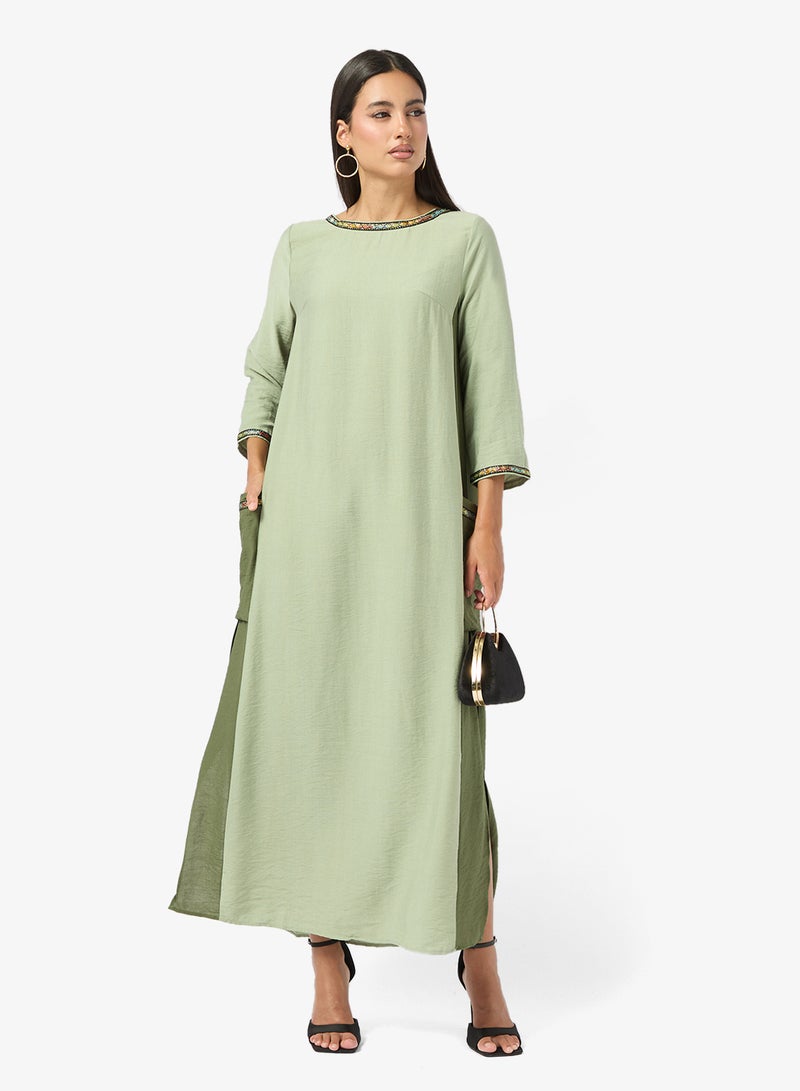 Khizana Jalabiya With Embroidered Trim - Image 1