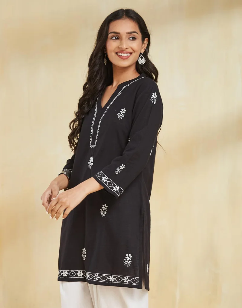 Fabindia Black Cotton Slim Fit Chikankari Short Kurta