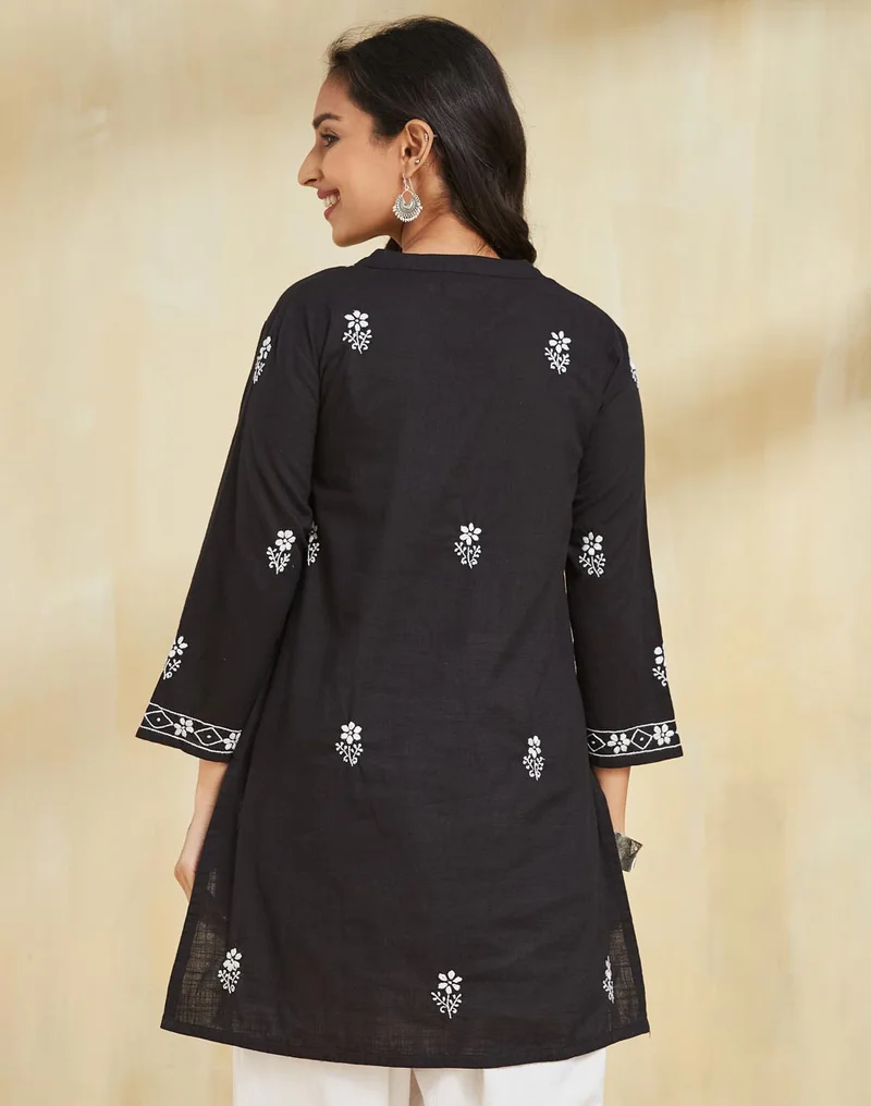 Fabindia Black Cotton Slim Fit Chikankari Short Kurta