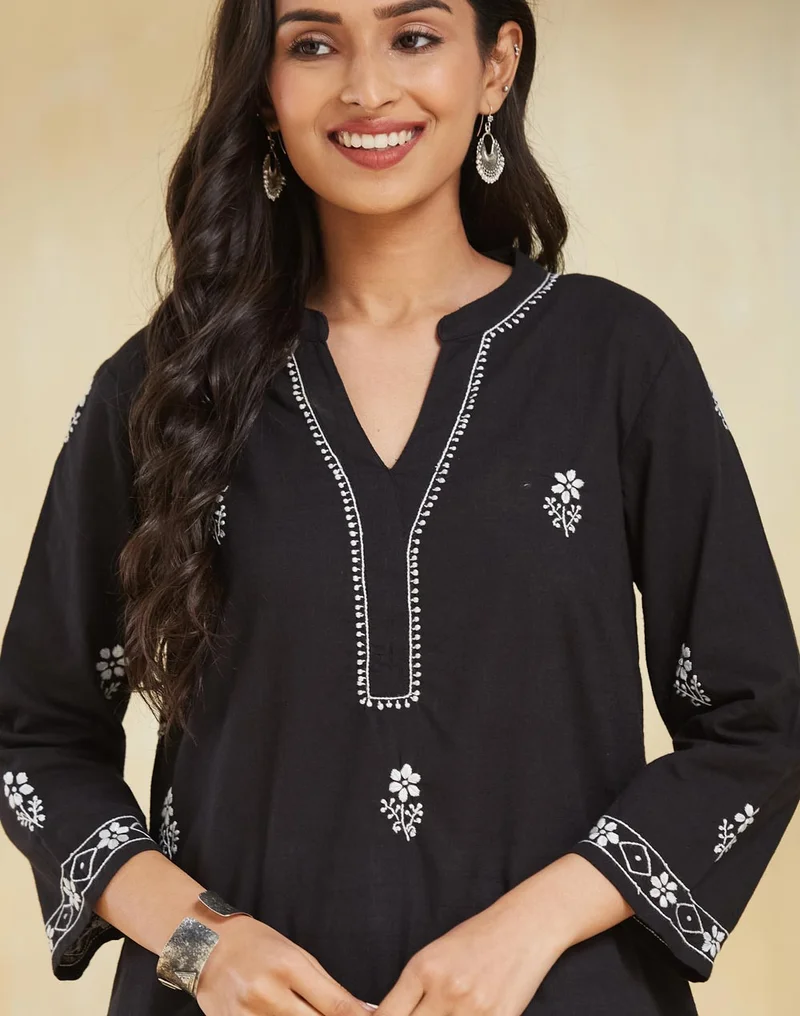 Fabindia Black Cotton Slim Fit Chikankari Short Kurta