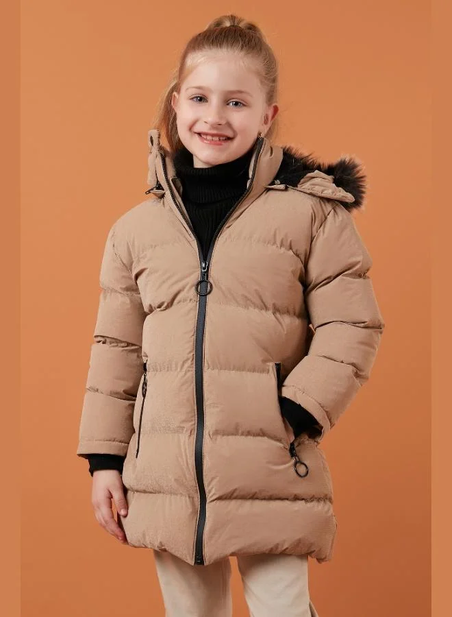 ليلا معطف شتوي للبنات بقصة ضيقة وغطاء رأس قابل للإزالة وبطانة فرو صناعي