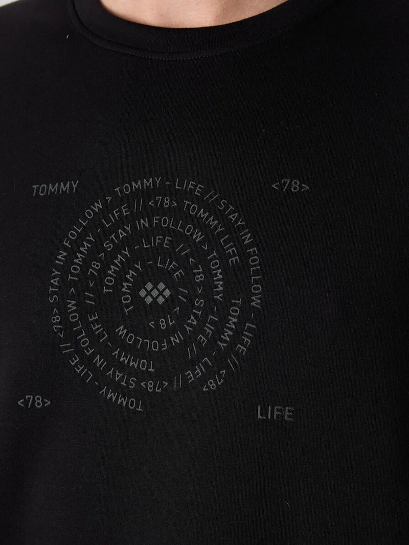 تومي لايف TOMMY Oversized Cotton-Blend Crew Neck T-Shirt
