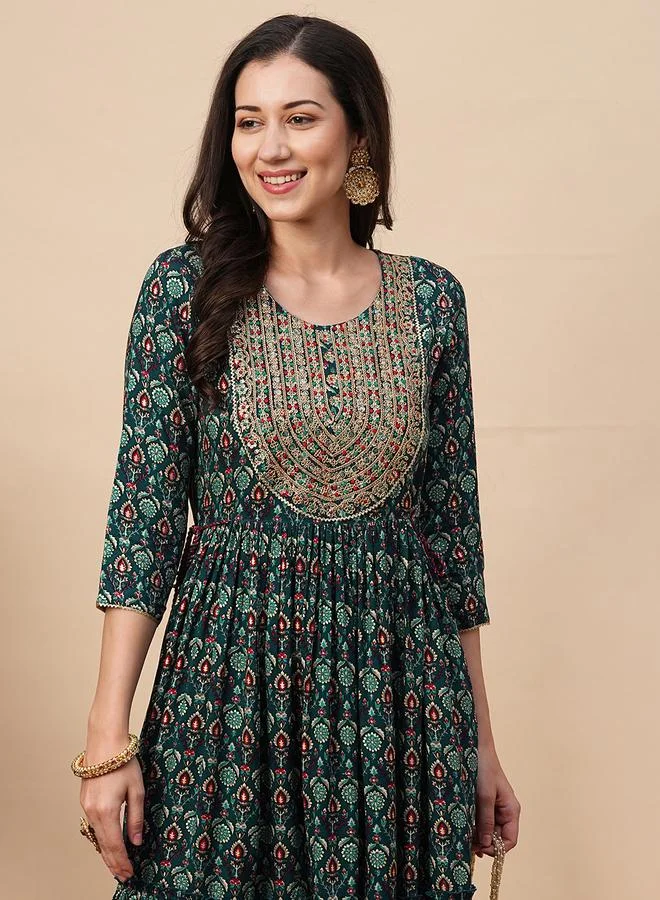 globus Globus All-Over Print Embroidered A-Line Tiered Midi Dress