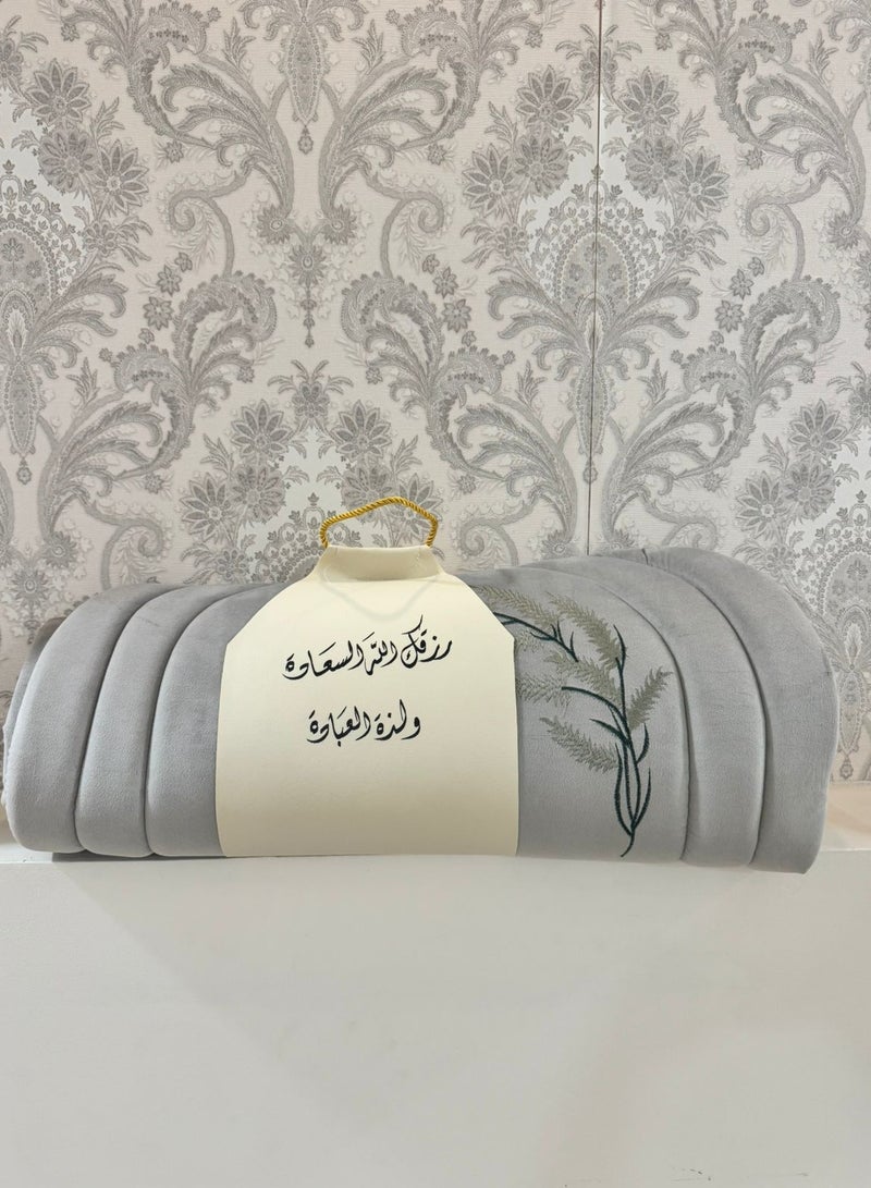 برايدس سجادة صلاة سفنج 2سم مطرز - Image 1