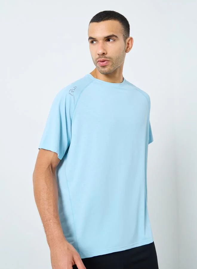 Styli  Styli Regular Fit Shoulder Print Detail Athleisure T-Shirt for Men | Best Price UAE