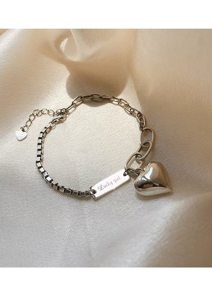 Akali Fashionable heart-shaped anklets and bracelets are versatile - Image 3