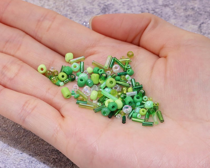 PPhtony Mixed Craft Beads 1000Pcs/20g Glass Seed Tube Bead Bugle Bead 1.5-4.5mm Small Loose Spacer Beads for DIY Bracelets Necklace Earring Jewelry Making (Green) - Image 5