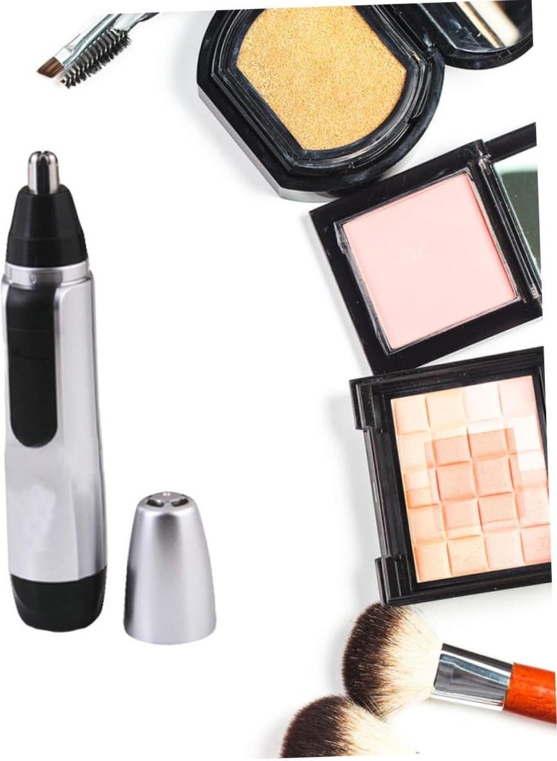 مقص شعر أنف وأذن بدون ألم، يعمل بالبطارية مع شفرات مزدوجة - للرجال والنساء (أسود) - Image 3