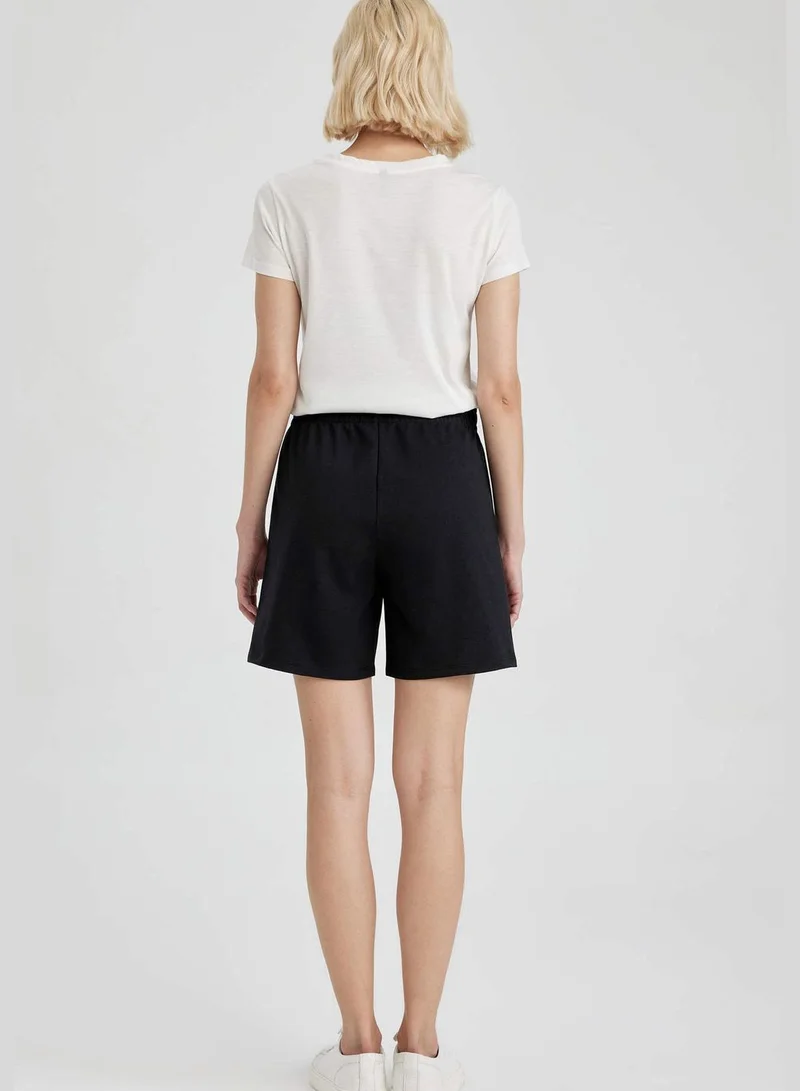 ديفاكتو Relaxed Fit Bermuda Shorts With Drawstring