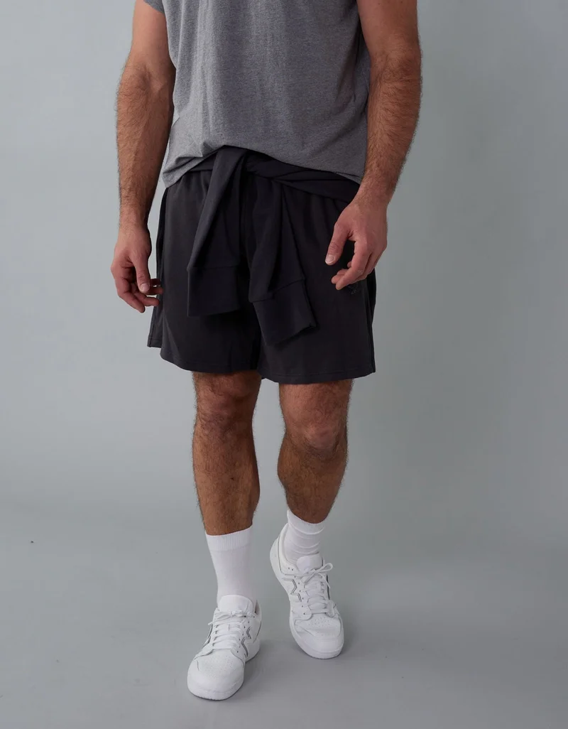 امريكان ايجل شورت من الفليس مزين بطبعة