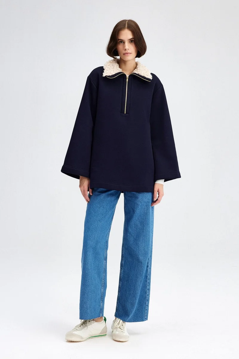 Touche Prive Fur Collar Sweatshirt