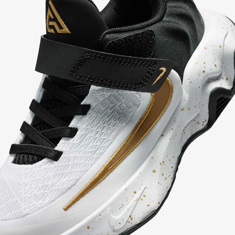Nike Kids' Giannis Immortality 4 Basketball Shoes