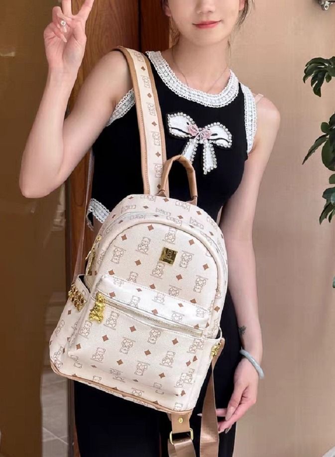 Cute Little Bear Backpack Female College Student Leisure Backpack Large Capacity Schoolbag