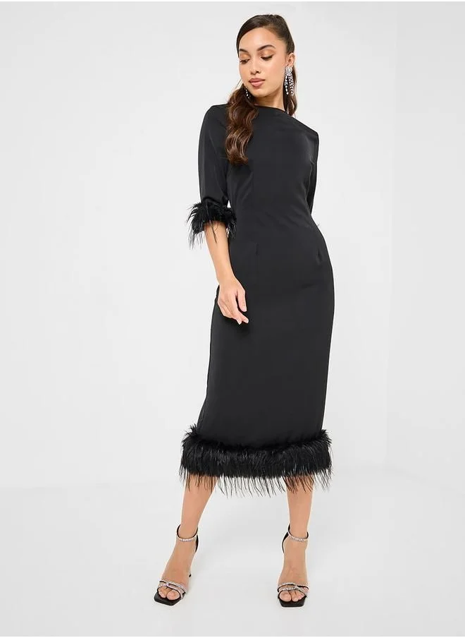 ستايلي Faux Feather Trim Pencil Midi Dress