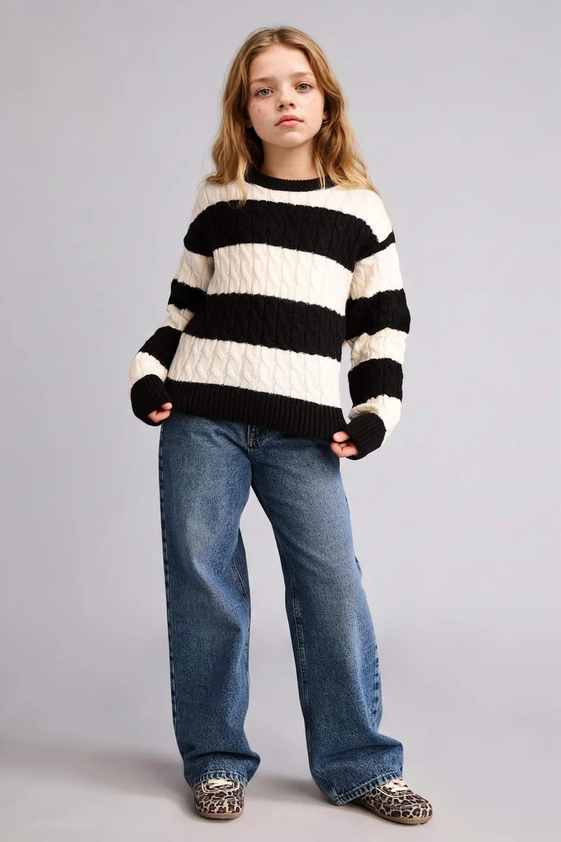 ديفاكتو Girl Regular Fit Crew Neck Stripped Knitwear Pullover