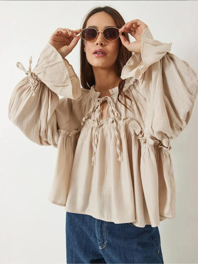 Bianco Lucci LUCCI Textured Blouse with Bow Tie