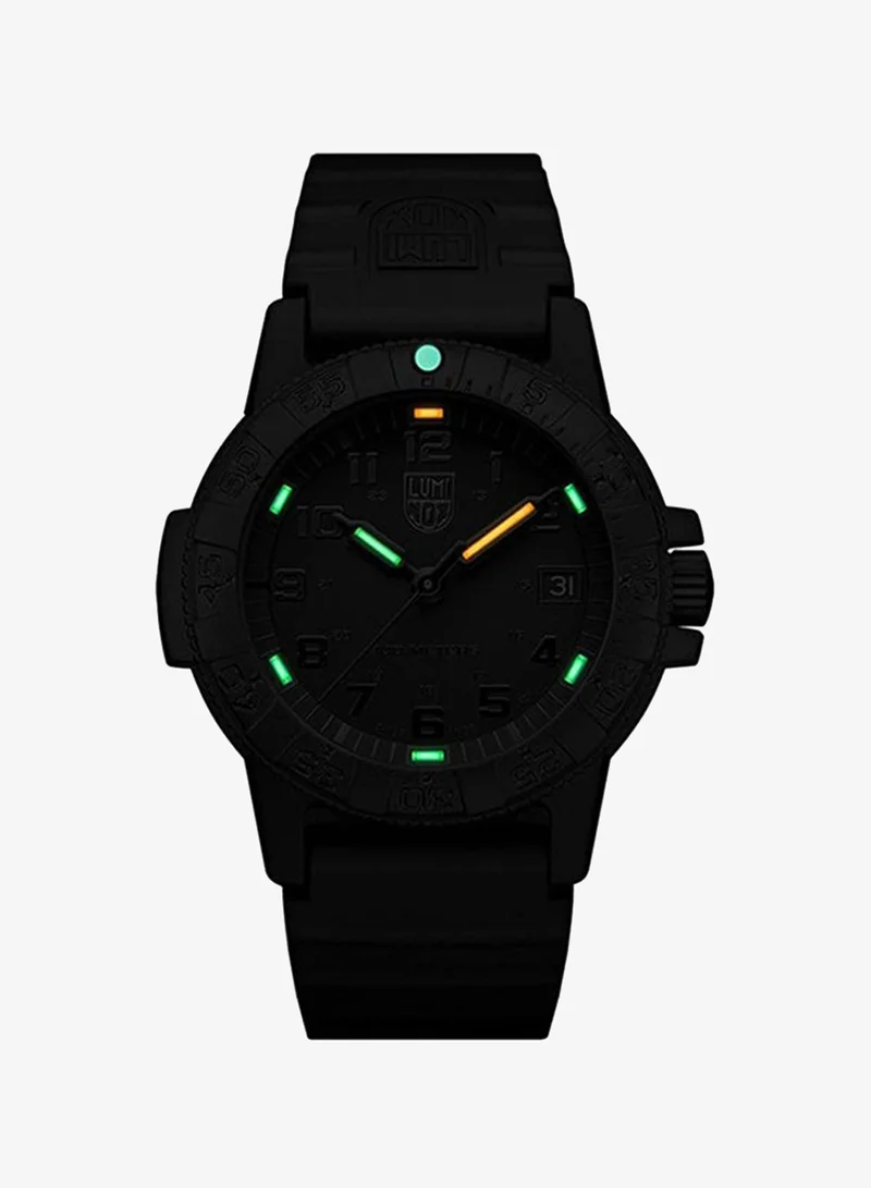 Luminox Unisex Analog Round Shape Rubber Wrist Watch XS.0301.L - 39 Mm