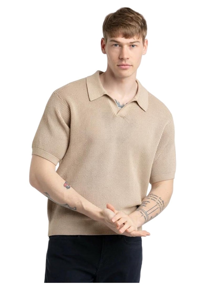 Zara قميص بولو محبوك بتصميم منسوج للرجال باللون البيج - Image 1